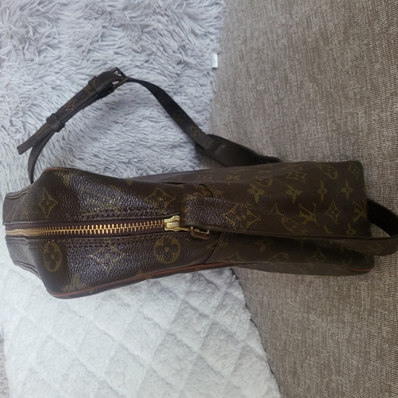 Louis Vuitton LV Monogram Marceau GM Vintage Crossbody Bag. - Picture 6 of 14